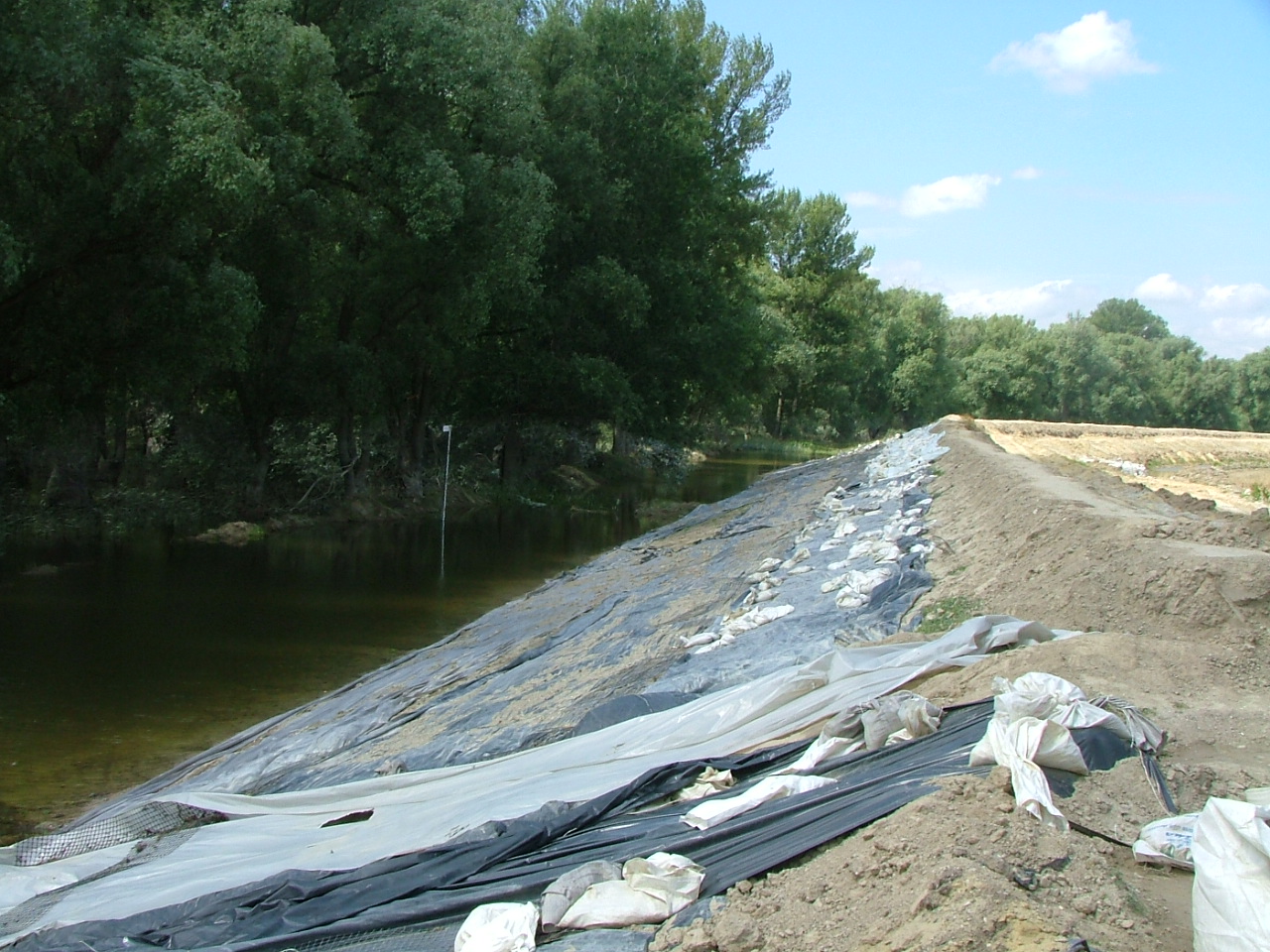 Duna-projekt, Mosoni-Duna árvízvédelmi fejlesztése (2013-2015)